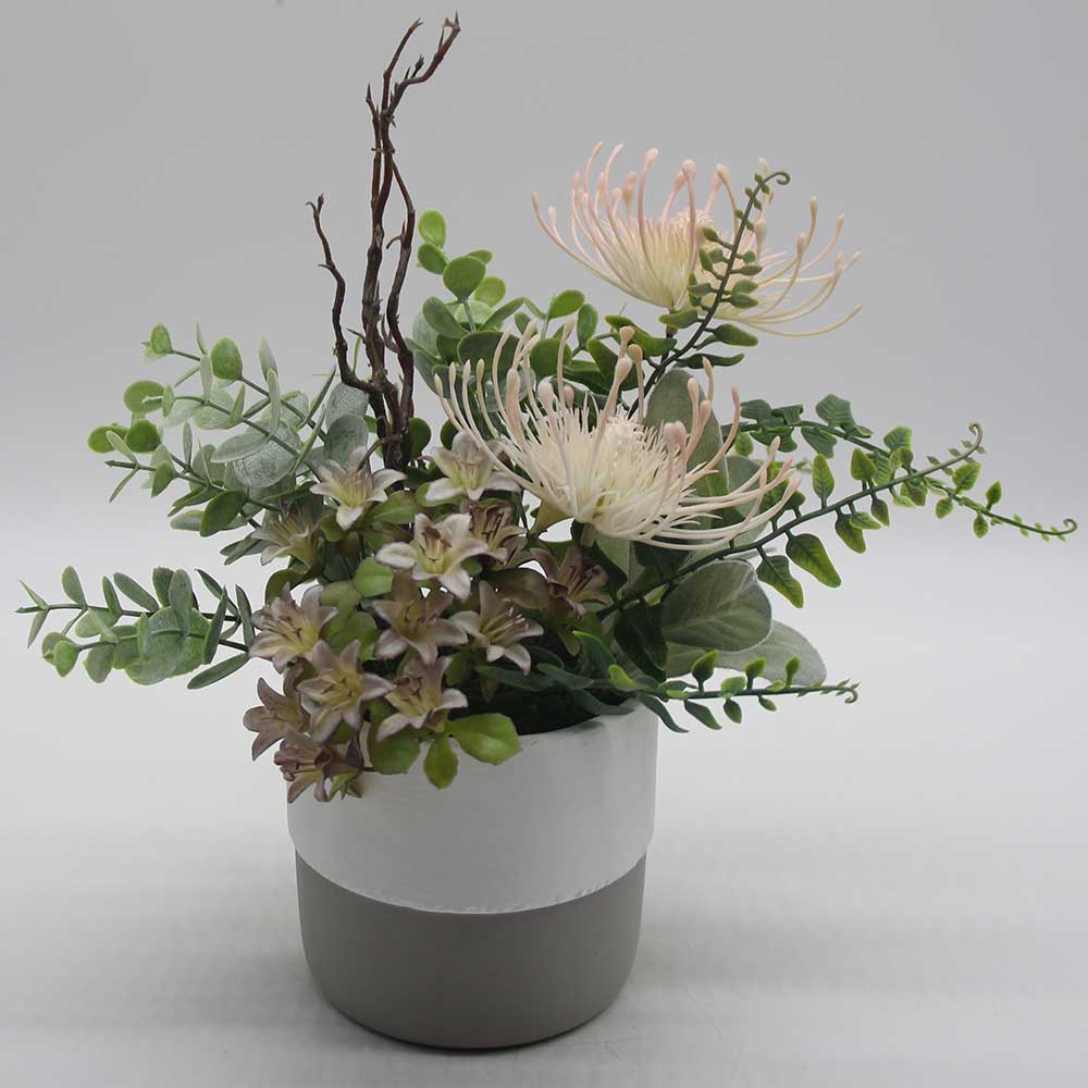 MC0032 Flower in Pot
